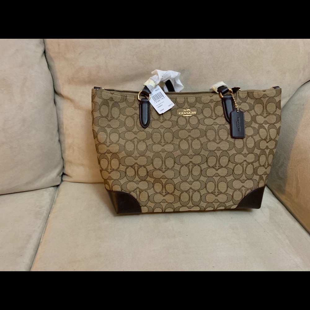 Zip Tote
